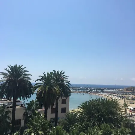 Apartmán Alloggio Piazza Colombo